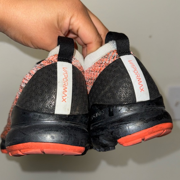 vapormax hyper crimson